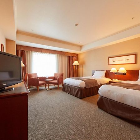 Rembrandt Hotel Ebina Exteriör bild