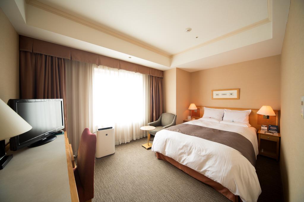 Rembrandt Hotel Ebina Exteriör bild